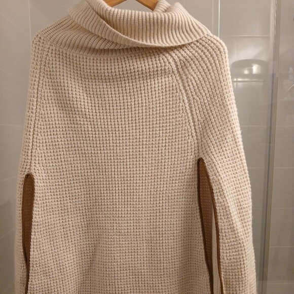 Lauren by Ralph Lauren Poncho - Picture 1 of 10